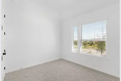 209 West Faulkner Street, Liberty Hill, TX 78642 - Photo 4