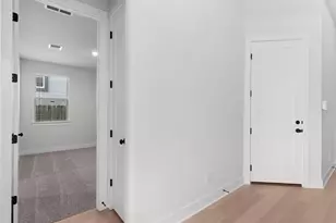 209 W Faulkner St, Liberty Hill, TX 78642 - Photo 6