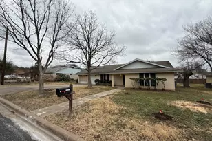 11303 Circle Bend Dr, Austin, TX 78758 - Photo 2