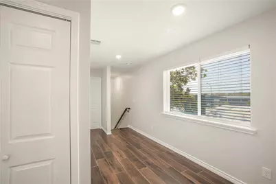 214 Lizzie Street #B, Taylor, TX 76574 - Photo 10