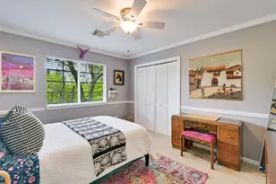 12911 Noyes Ln, Austin, TX 78732 - Photo 14