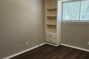 2806 Lovell Dr, Austin, TX 78723 - Photo 10