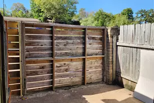 2806 Lovell Dr, Austin, TX 78723 - Photo 14