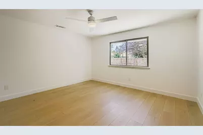 10407 Robinwood Circle, Austin, TX 78758 - Photo 18