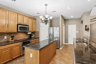 30013 Edgewood Dr, Georgetown, TX 78628 - Photo 12