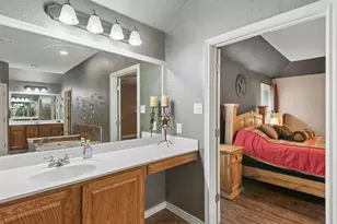 30013 Edgewood Dr, Georgetown, TX 78628 - Photo 22