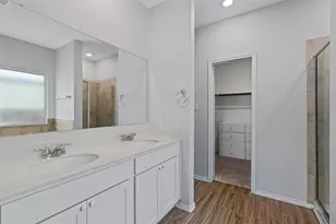 321 S Arnage Dr, Hutto, TX 78634 - Photo 8