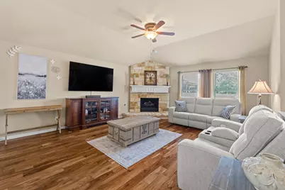 20525 Jackies Ranch Boulevard, Pflugerville, TX 78660 - Photo 4