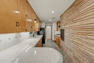 502 Sunrise Cir, Austin, TX 78704 - Photo 10