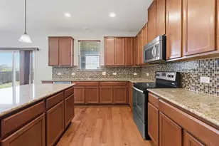 6704 Ondantra Bnd, Austin, TX 78744 - Photo 10