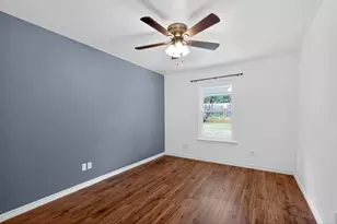 1507 E Johnson St, Burnet, TX 78611 - Photo 8