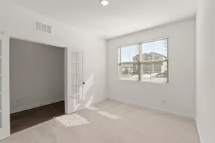 412 Paradise Cyn Dr, Jarrell, TX 76537 - Photo 18