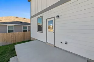 412 Paradise Cyn Dr, Jarrell, TX 76537 - Photo 24