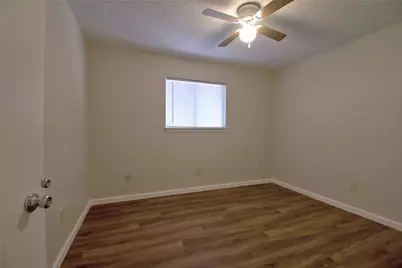 6201 Soft Wind Circle #B, Austin, TX 78745 - Photo 10