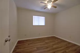 6201 Soft Wind Cir, Austin, TX 78745 - Photo 10