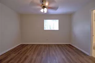 6201 Soft Wind Cir, Austin, TX 78745 - Photo 12