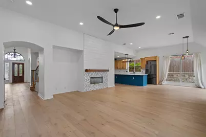 12105 Portobella Drive, Austin, TX 78732 - Photo 6