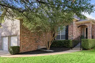 12920 Appaloosa Chase Dr, Austin, TX 78732 - Photo 2