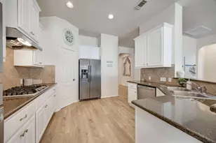 12920 Appaloosa Chase Dr, Austin, TX 78732 - Photo 10