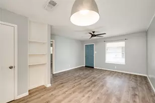 838 N Meadows Dr, Austin, TX 78758 - Photo 12