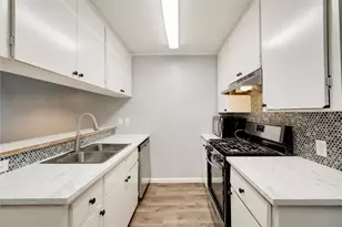 838 N Meadows Dr, Austin, TX 78758 - Photo 12