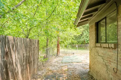 838 N Meadows Drive, Austin, TX 78758 - Photo 24