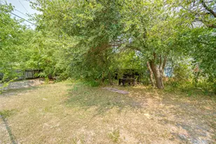 838 N Meadows Dr, Austin, TX 78758 - Photo 30