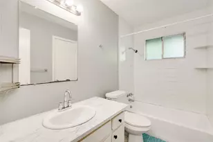 838 N Meadows Dr, Austin, TX 78758 - Photo 22