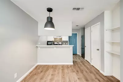 838 N Meadows Drive, Austin, TX 78758 - Photo 8