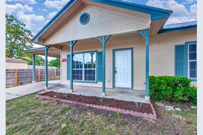 403 Davidson Drive, Taylor, TX 76574 - Photo 2