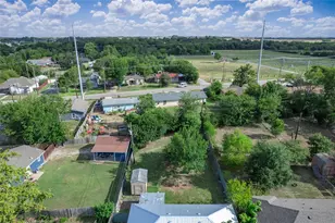 403 Davidson Dr, Taylor, TX 76574 - Photo 32