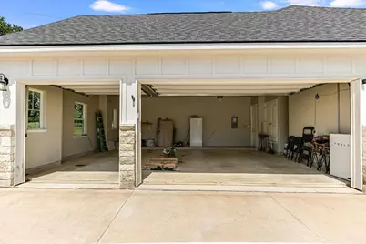 815 County Road 207, Liberty Hill, TX 78642 - Photo 30