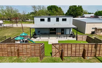 617 Main Street, Lexington, TX 78947 - Photo 24