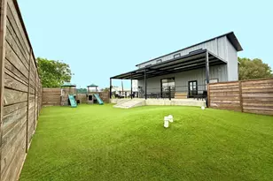 617 Main St, Lexington, TX 78947 - Photo 20