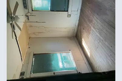 908 N Vogelsang Avenue, Cameron, TX 76520 - Photo 16