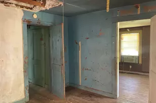 908 N Vogelsang Ave, Cameron, TX 76520 - Photo 14