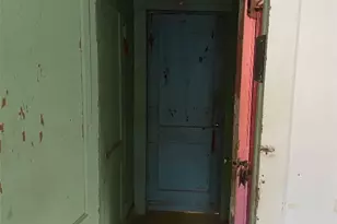 908 N Vogelsang Ave, Cameron, TX 76520 - Photo 12