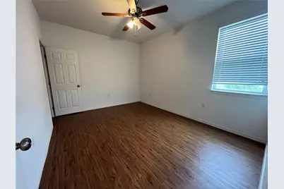 805 Hallie Cove, Lockhart, TX 78644 - Photo 18