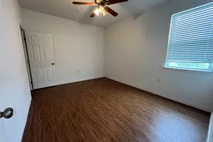 805 Hallie Cove, Lockhart, TX 78644 - Photo 18