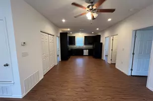 805 Hallie Cove, Lockhart, TX 78644 - Photo 6