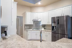17200 Poncho Springs Ln, Austin, TX 78717 - Photo 12