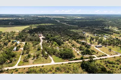 1411 Bugtussle Lane, Luling, TX 78648 - Photo 6