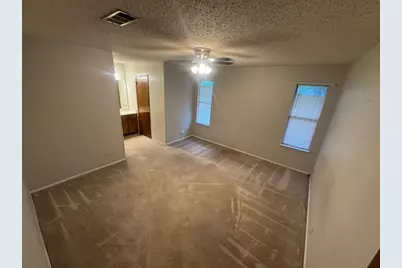 800 E Central Drive, Georgetown, TX 78628 - Photo 8
