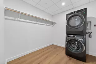 610 Davis St, Austin, TX 78701 - Photo 38