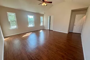 2037 Northview Dr, San Marcos, TX 78666 - Photo 10