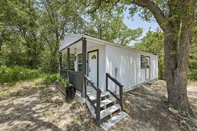 541 Hidden Oaks Drive, Elgin, TX 78621 - Photo 32