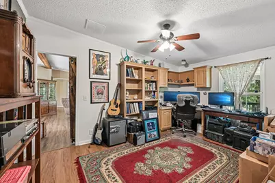 541 Hidden Oaks Drive, Elgin, TX 78621 - Photo 14