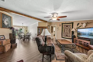 541 Hidden Oaks Dr, Elgin, TX 78621 - Photo 12