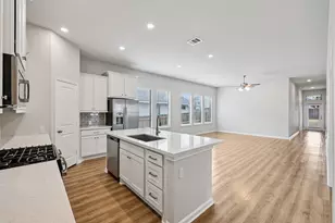 601 Los Olives Ln, Liberty Hill, TX 78641 - Photo 10