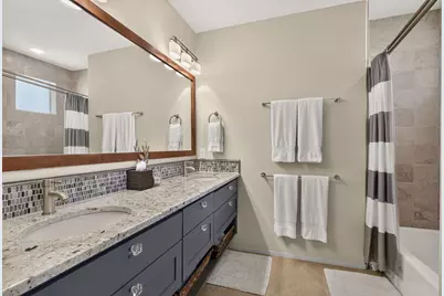 3504 Pack Saddle Drive, Horseshoe Bay, TX 78657 - Photo 20